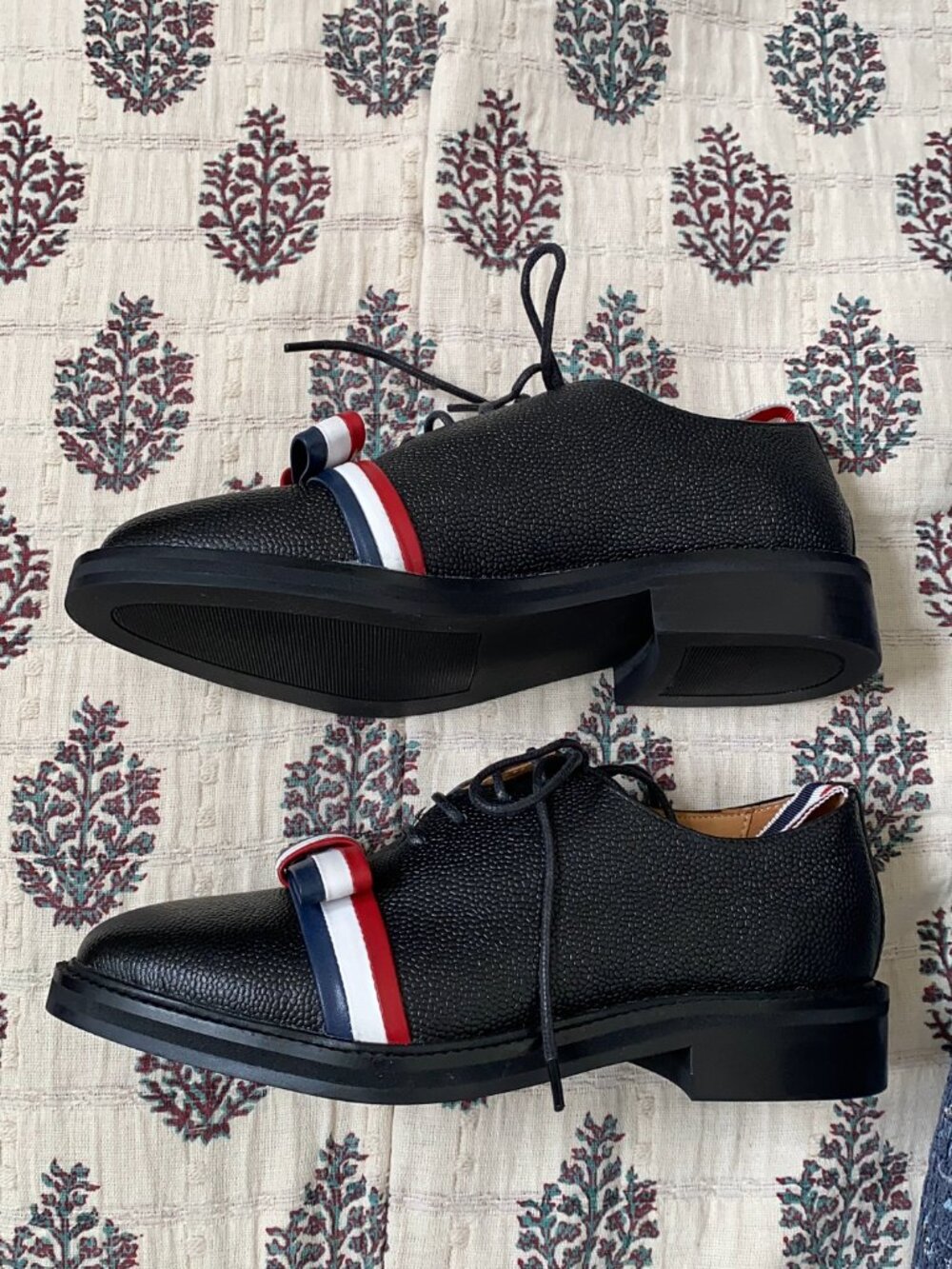 Thom Browne Black Leather Lace-Up Flats with Red, White & Blue Ribbon - Picture 3 of 7